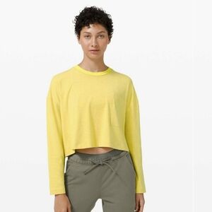 Lululemon Check the Box Long Sleeve Crop Shirt. Heathered Yellow Serpentine. M.
